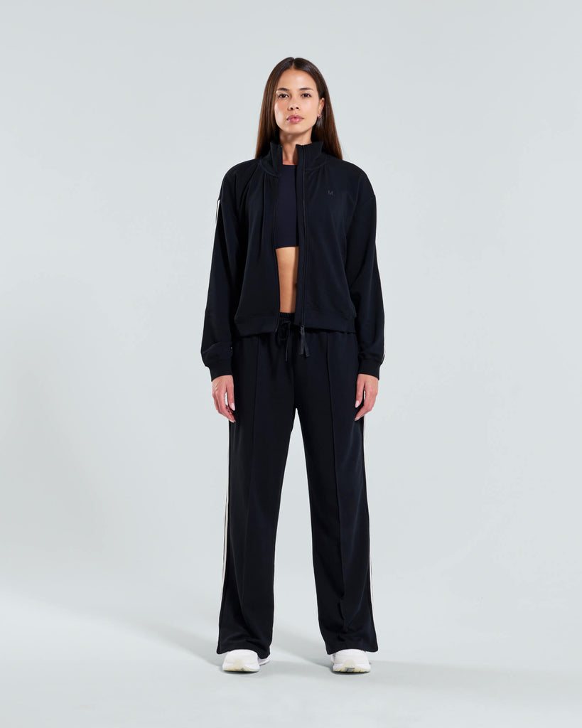 Women's Metro Full Zip Track Jacket in Black | MUNICIPAL