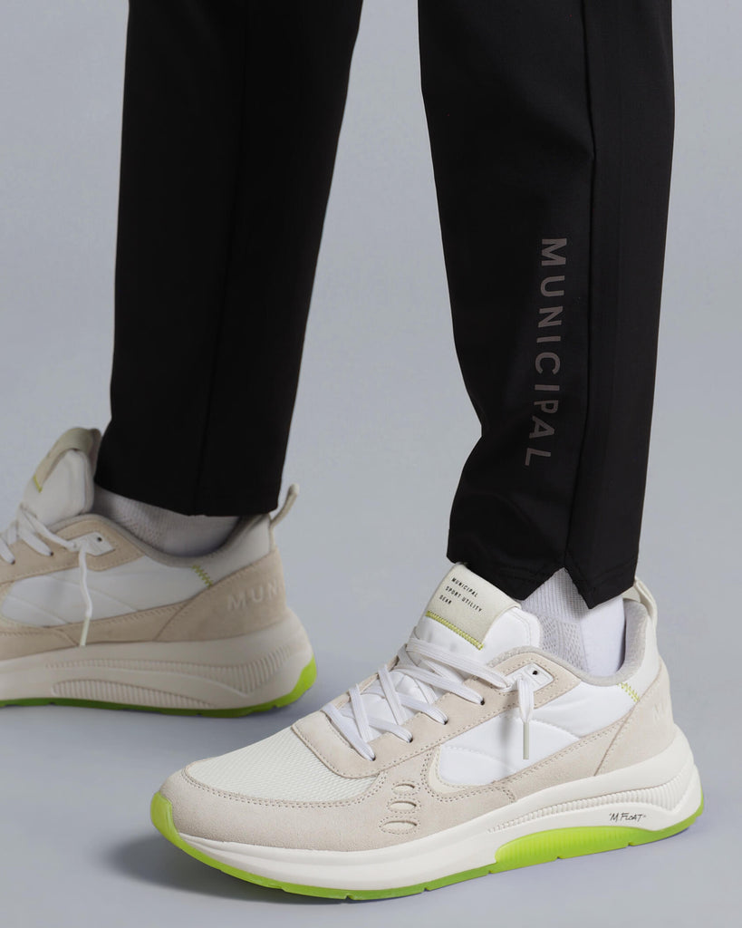 Sportcross Easy Pants in Black | MUNICIPAL Sportcross Easy Pants in Black | MUNICIPAL