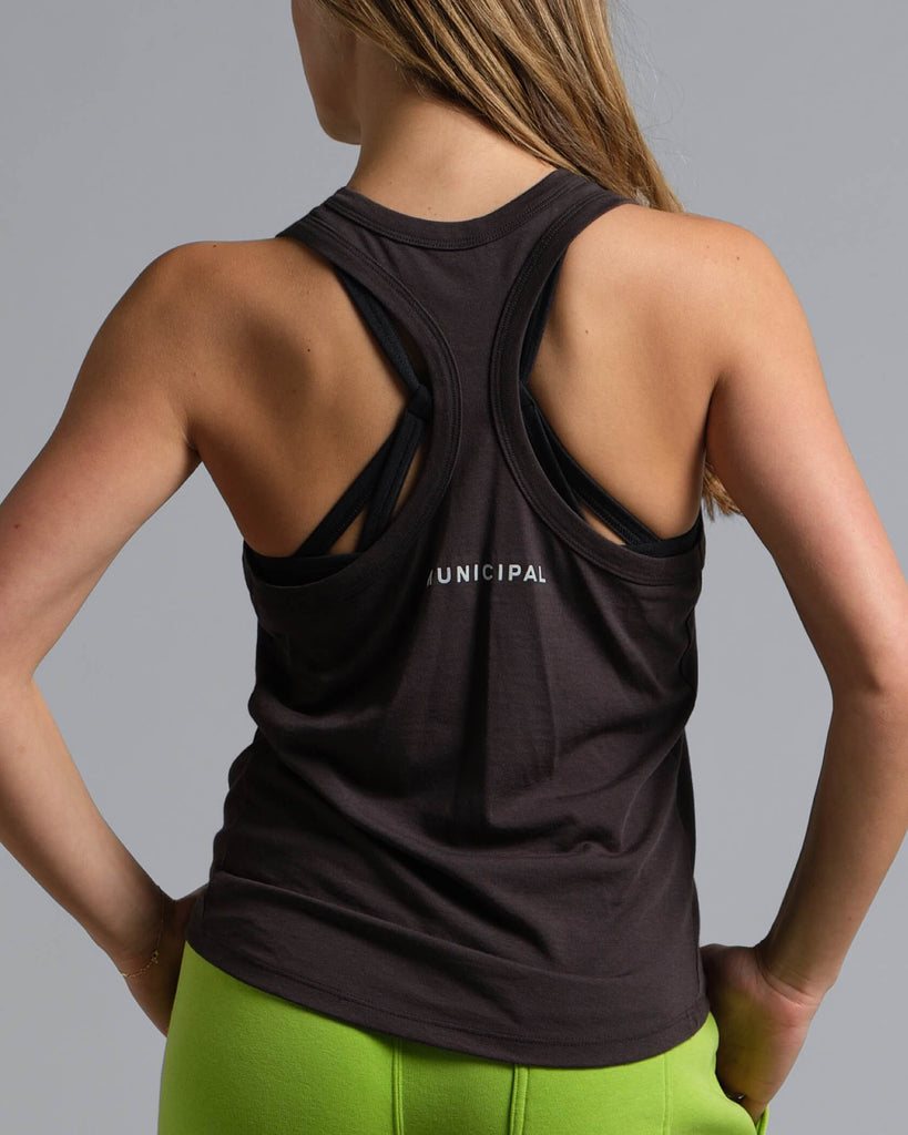 Women's Knockout Layering Tank in Asphalt | MUNICIPAL