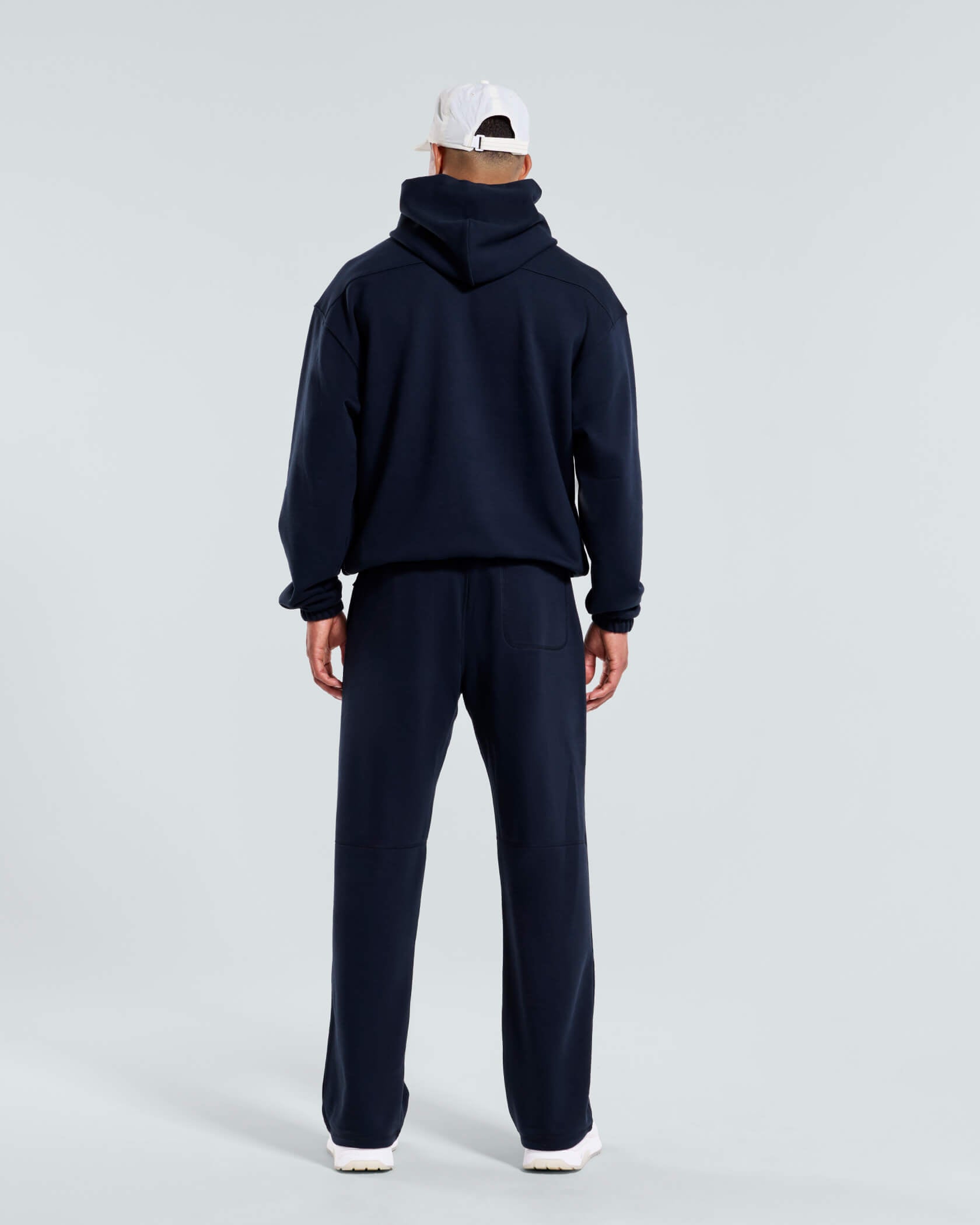 4AM. Fleece Pants |Black| back