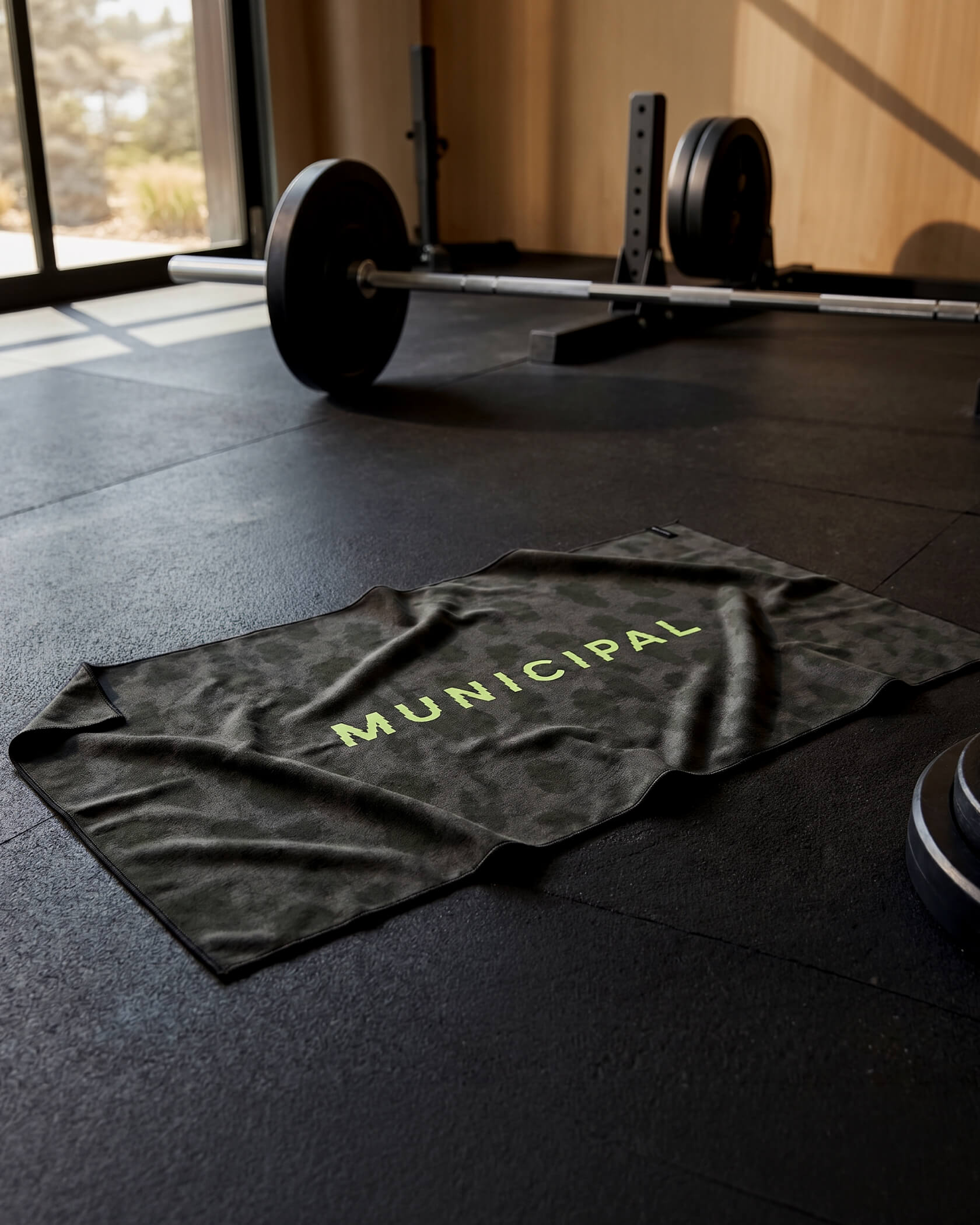 4AM. Quick Dry Towel |Black| hover