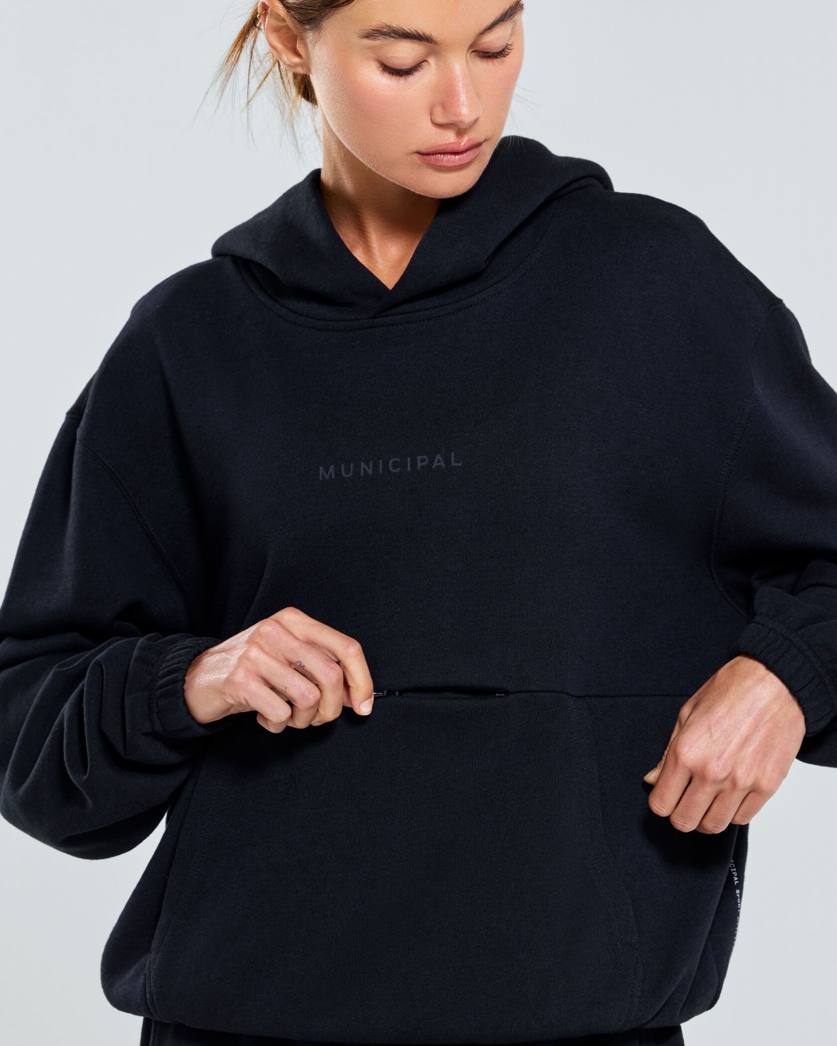 Fairfax Hoodie |Black| hover