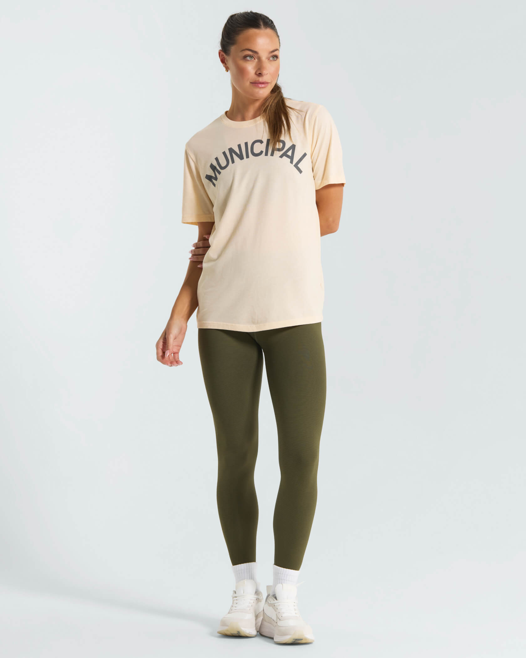 M.OG T-Shirt |Peach Heather| unisex outfit