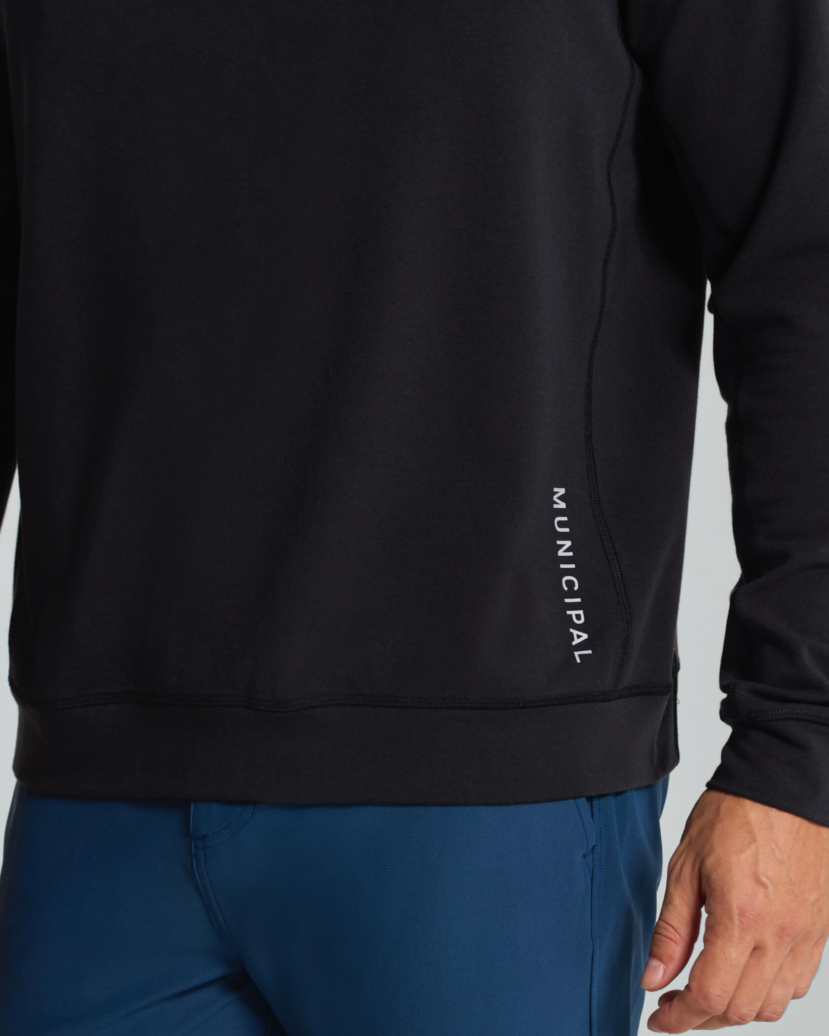 New Town Stretch Crew |Black| logo