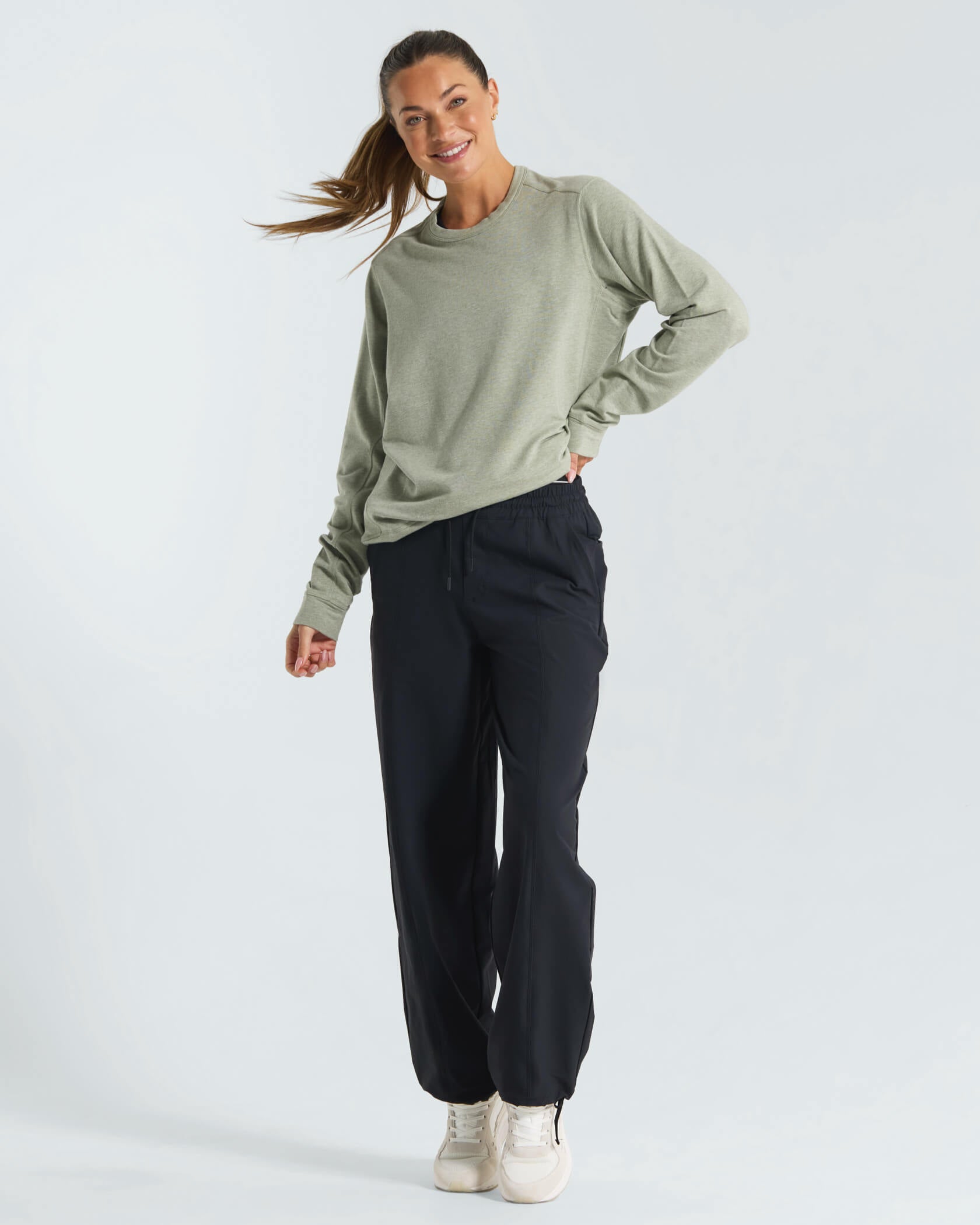 Newtown Stretch Crew |Seagrass Heather| unisex outfit