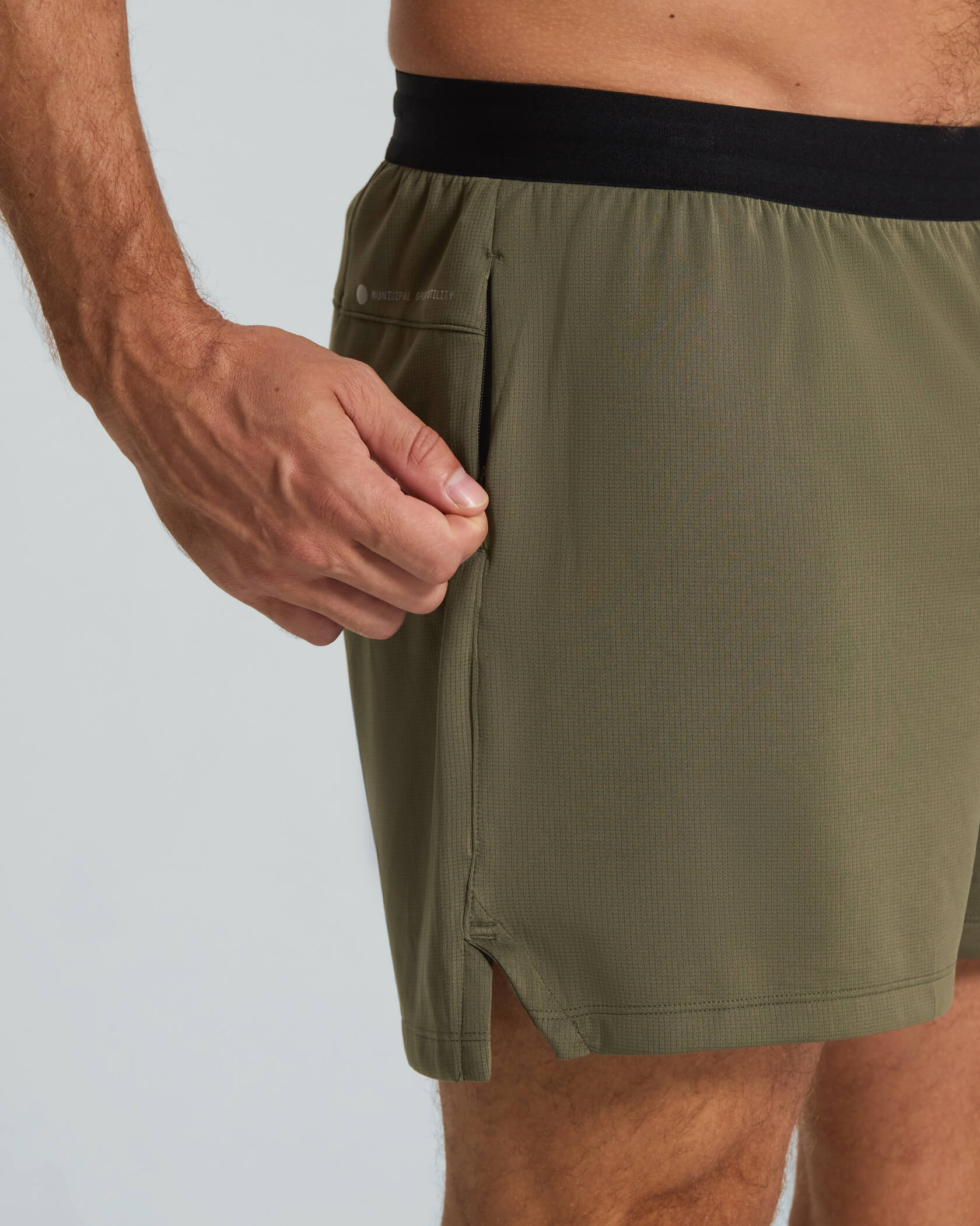 Run Core Shorts 4