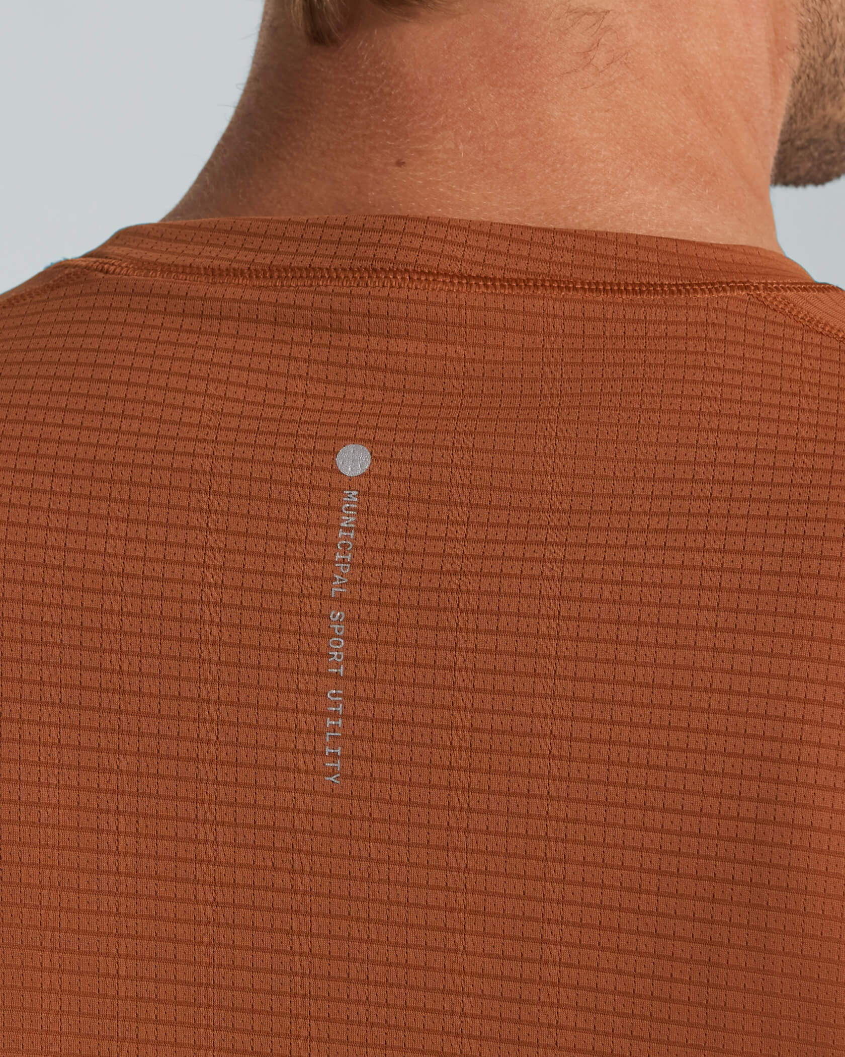Run Core T-Shirt |Toffee| logo