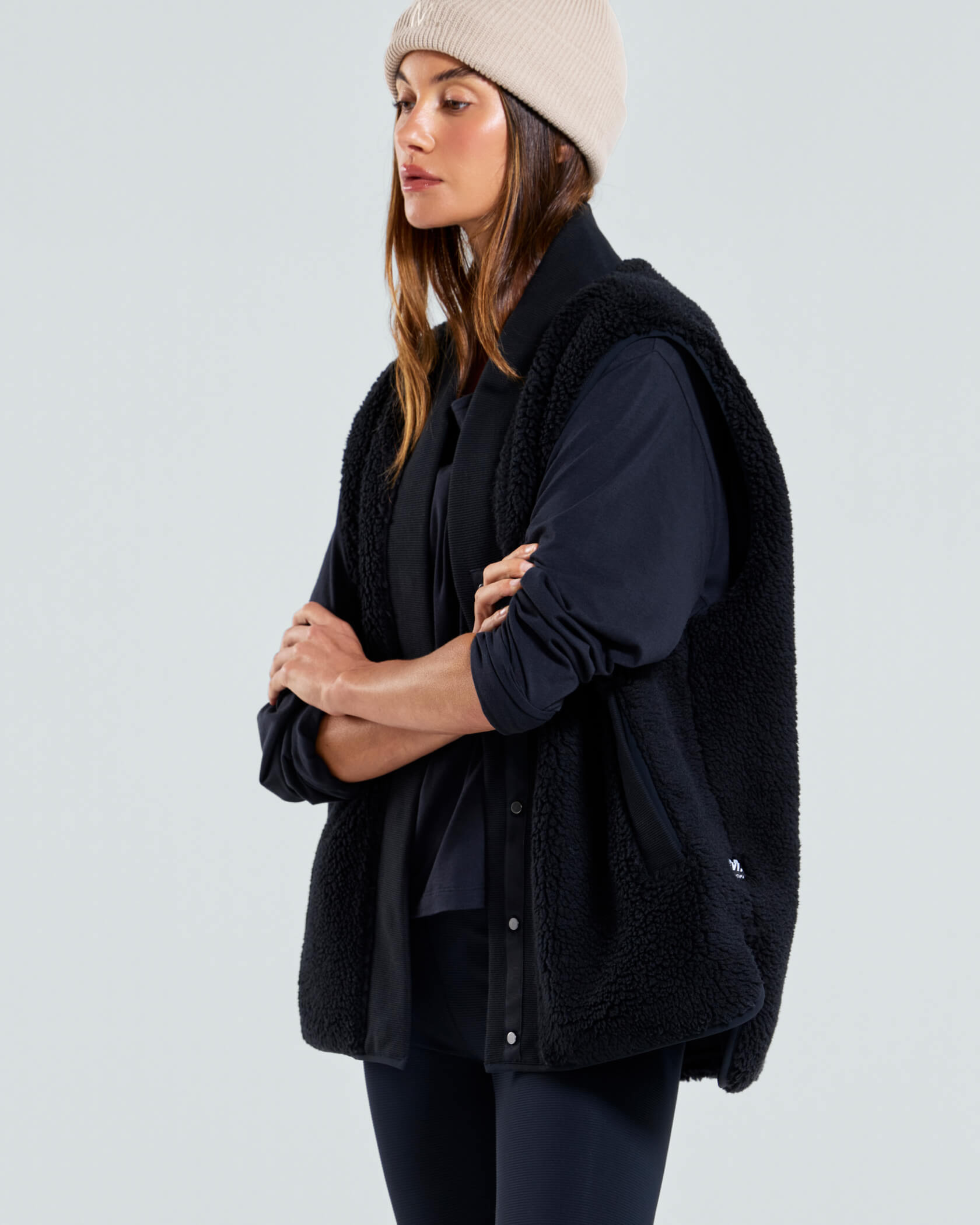 Women's Beacon Insulated Vest |Black| hover