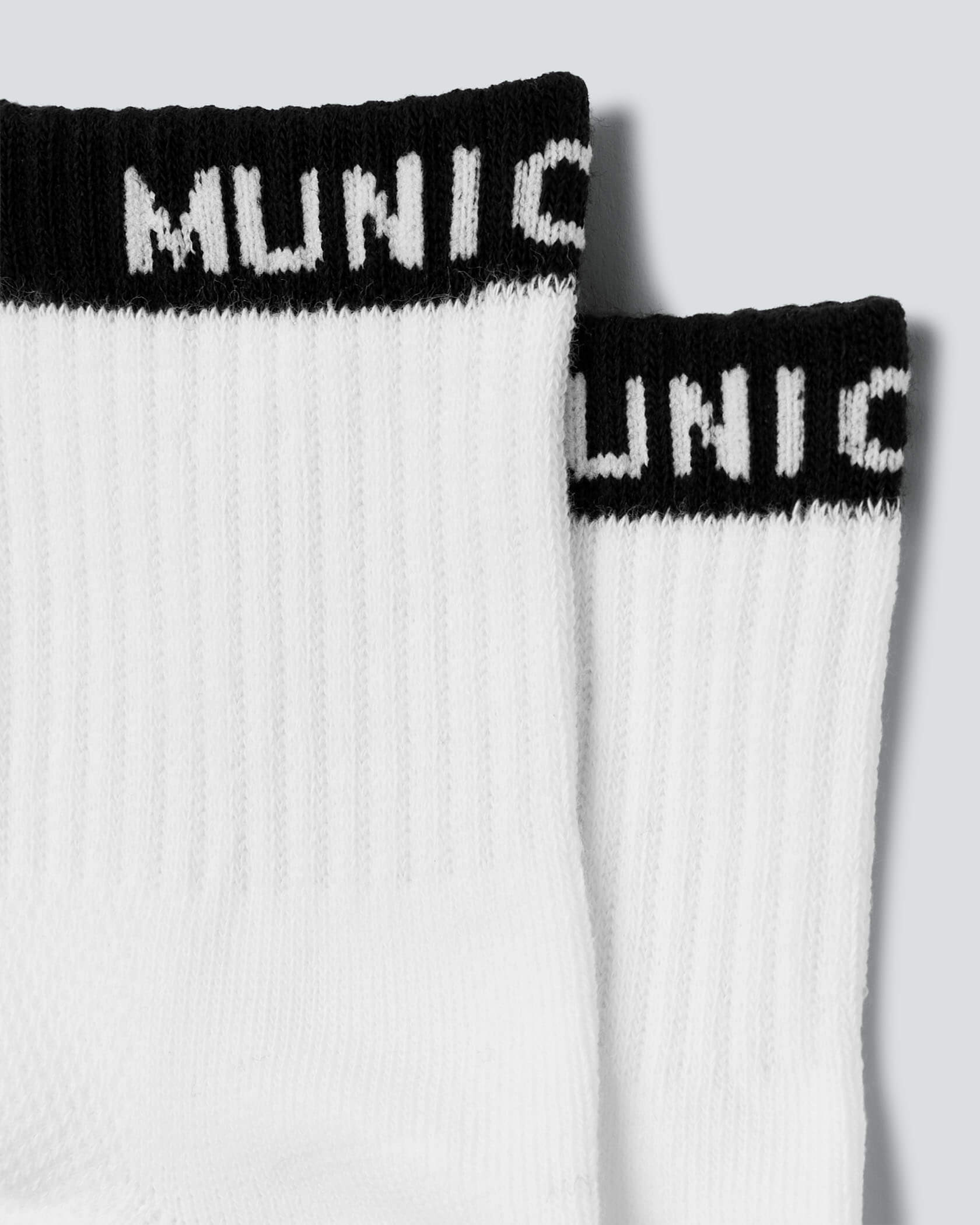 Women's Color Block Ankle Socks |White / Black| detail
